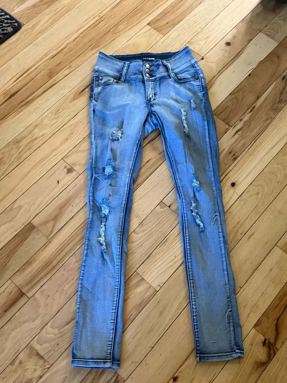 Fashion Nova Distressed High-Waist Skinny Jeans Size 3
